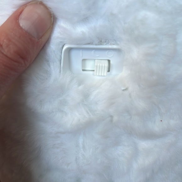 FurReal friends The Curious Panda Cub Interactive Plush Toy, Ages 4 and Up - Picture 4 of 5